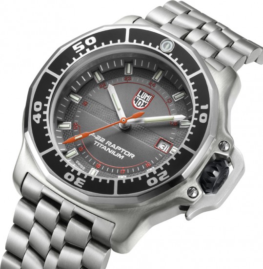 Luminox F-22 Raptor